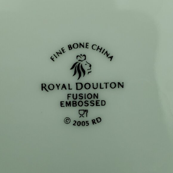 Royal Doulton Fusion White Creamer and Sugar Bowl Bone China Creamer Sugar Set - Picture 10 of 10